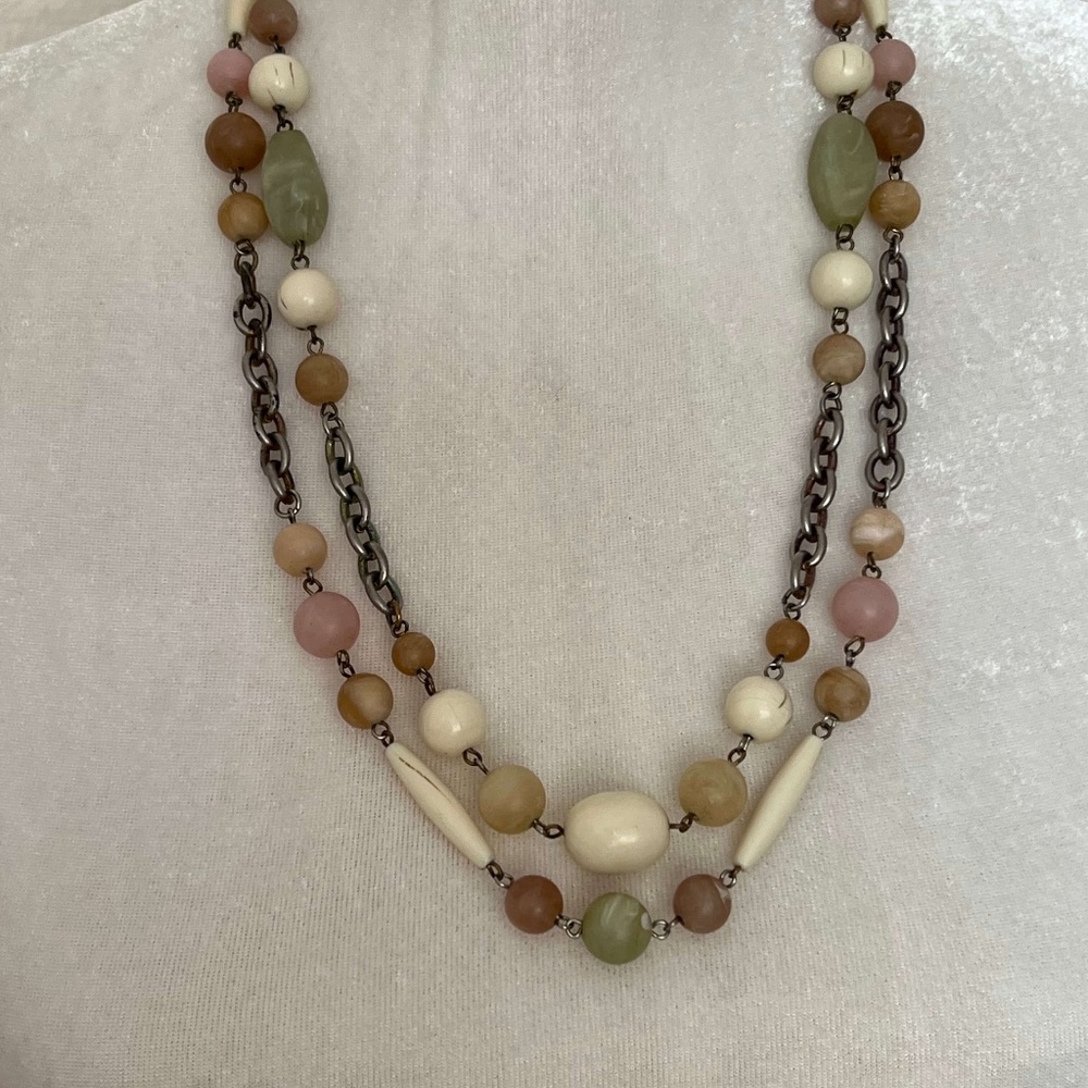 VINTAGE: 1960s beaded chain necklace